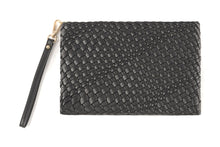 Load image into Gallery viewer, Blythe Zip Wristlet