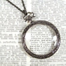 Load image into Gallery viewer, Vintage Magnifying Glass Necklace