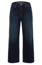 Load image into Gallery viewer, Eco Stride Hi-rise With Cut Hem