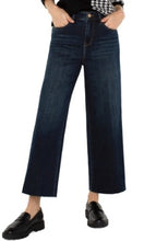 Load image into Gallery viewer, Eco Stride Hi-rise With Cut Hem