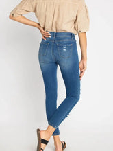 Load image into Gallery viewer, High Rise Ankle Jeans - EN
