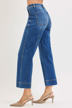 Load image into Gallery viewer, High Rise Crop Straight Front Seam Detailed Jeans
