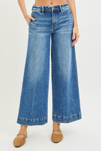 Load image into Gallery viewer, SLOUCHY ANKLE WIDE JEANS

