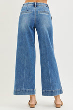 Load image into Gallery viewer, SLOUCHY ANKLE WIDE JEANS
