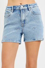 Load image into Gallery viewer, HIGH RISE SHORTS WITH EMBROIDERED DETAIL
