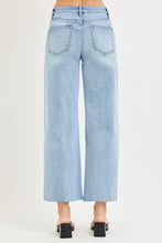 Load image into Gallery viewer, High Rise Crop Wide Flower Lace Jeans

