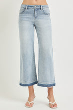 Load image into Gallery viewer, High Rise Crop Wide Geometric Cube Print Jeans

