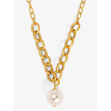 Load image into Gallery viewer, Oval Link Pearl Charm Collar Necklace
