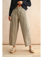 Load image into Gallery viewer, MINI CHECKER PATTERN BARREL PANTS
