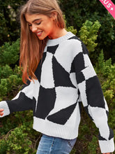 Load image into Gallery viewer, Multi Geo Checker Pullover Sweater - PLUS
