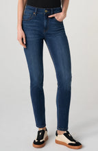 Load image into Gallery viewer, Abby Comfort Waist Skinny
