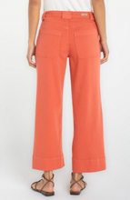 Load image into Gallery viewer, Stride Wide Leg Cargo Crop
