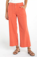 Load image into Gallery viewer, Stride Wide Leg Cargo Crop
