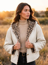 Load image into Gallery viewer, Luxe Leopard Reversible Toggle Jacket
