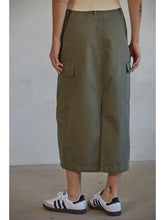 Load image into Gallery viewer, Denim Cotton Midi Skirt with Side Pockets
