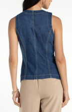 Load image into Gallery viewer, Crew neck split front vest

