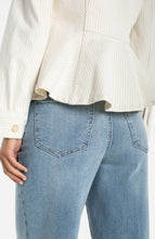 Load image into Gallery viewer, Fit and flare trucker jacket
