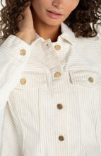 Load image into Gallery viewer, Fit and flare trucker jacket
