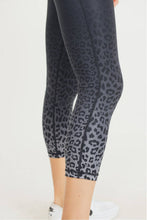 Load image into Gallery viewer, Leopard Tip Ombre Capri
