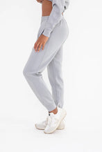 Load image into Gallery viewer, Elevated Contrast Seam Joggers

