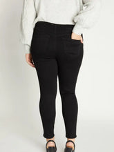 Load image into Gallery viewer, Mid Rise Black Jeans - PLUS Size
