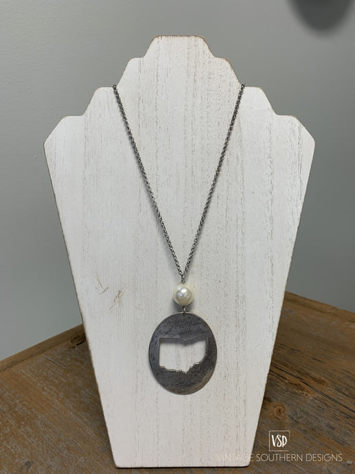 Metal Ohio Necklace With Pearl Jewelry