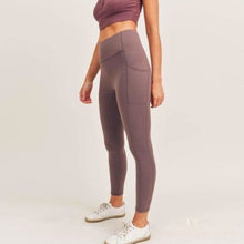 Load image into Gallery viewer, No Front Seam Swoop Leggings
