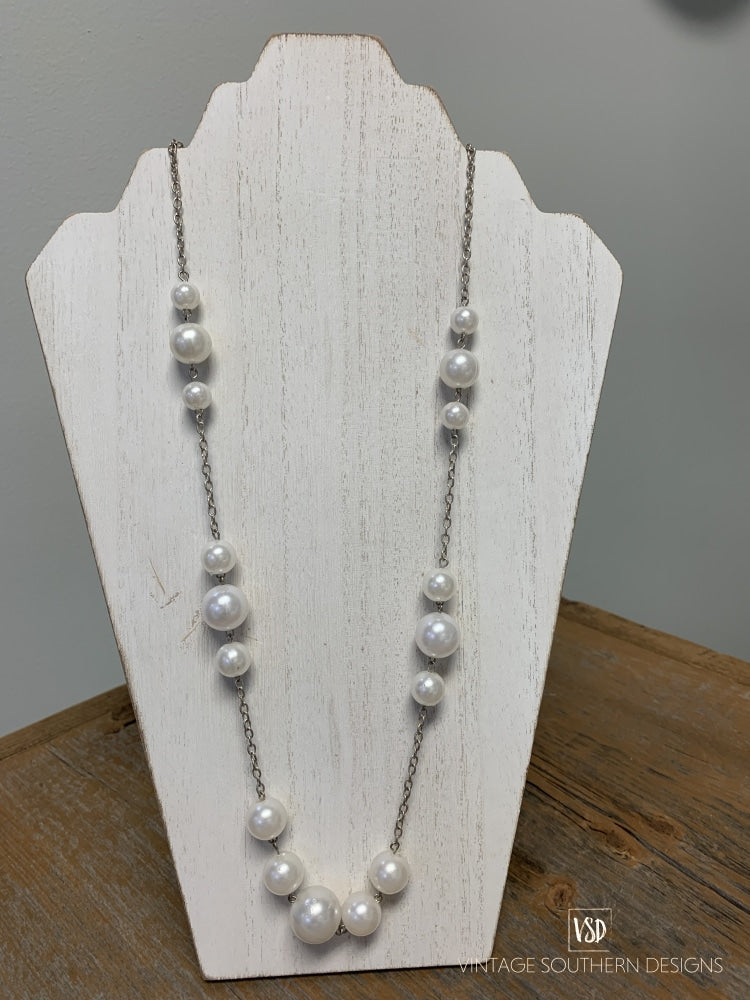 Strand Of Faux Pearl Necklace Jewelry